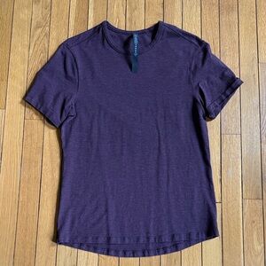 Lululemon workout top